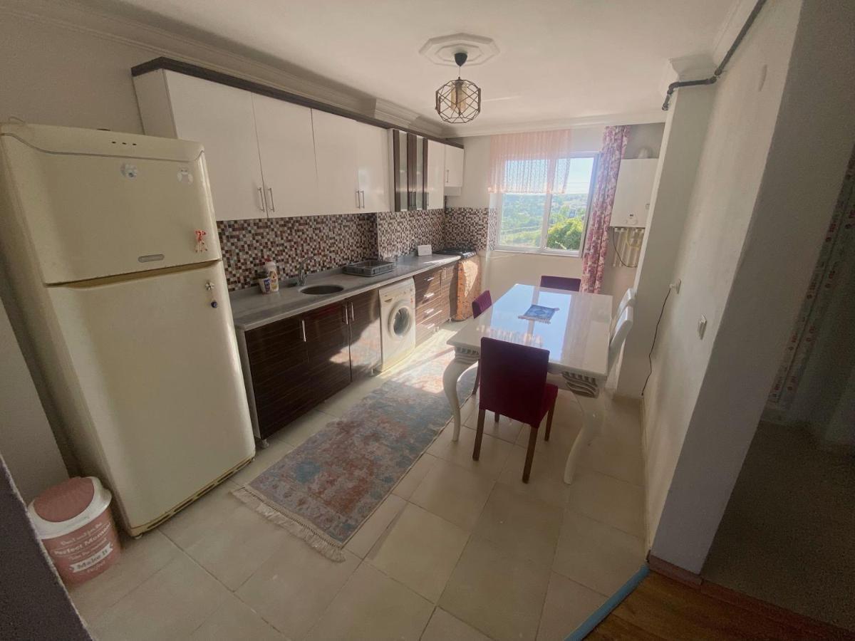 Spacious House Near The Airport Apartment Arnavutkoy Екстериор снимка