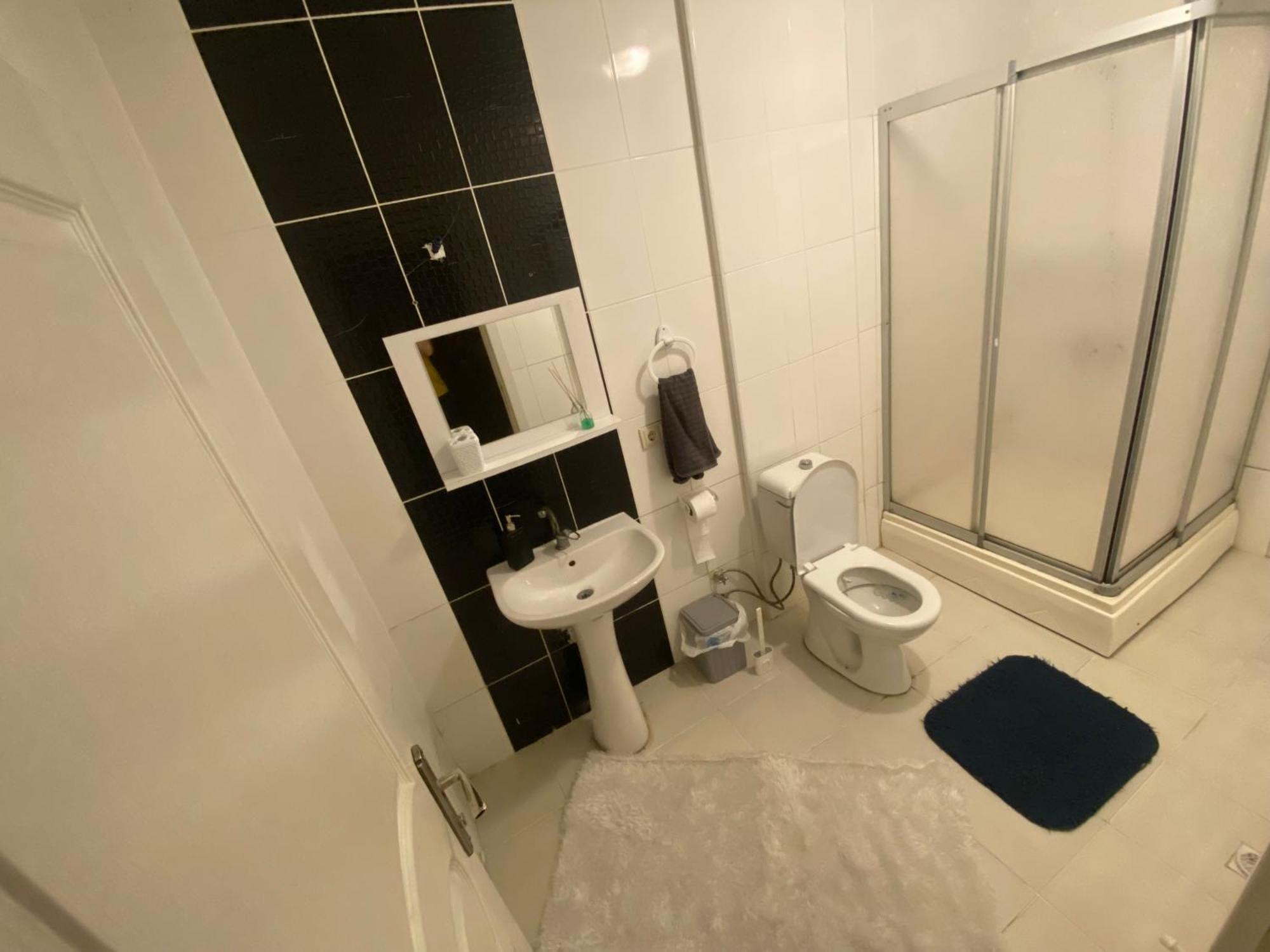 Spacious House Near The Airport Apartment Arnavutkoy Екстериор снимка